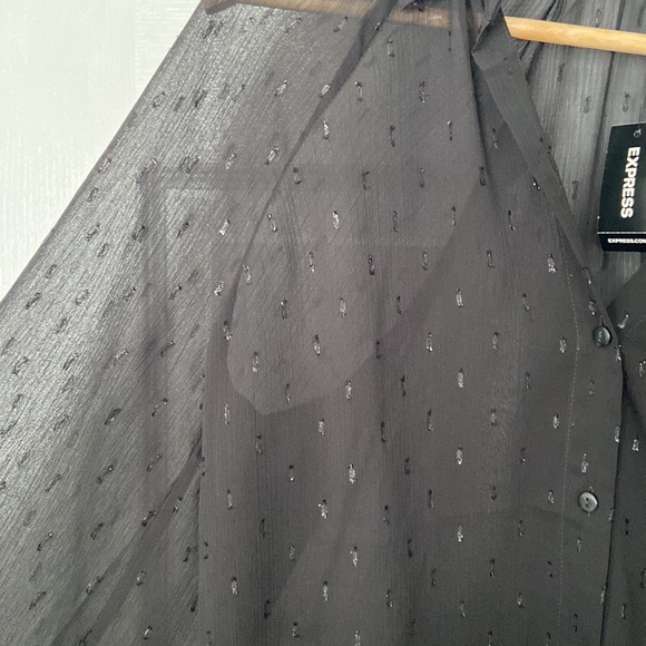 EXPRESS - Picture 2 of 5